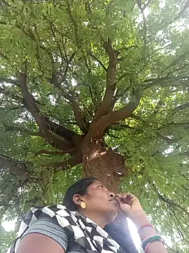 Jivika Jaiswal online show from 10-05-25, 04:33