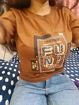 Snapshot of Sexy_Mal89 chatting on 02-19-26, 06:37 Sexy Mal89 online show from 02-19-26, 06:37