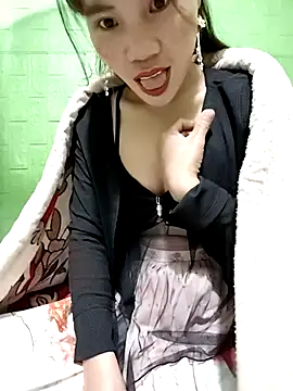 Tin tanny online show from 11-18-25, 06:34