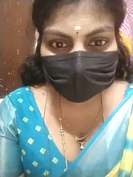 Snapshot of Nithiila chatting on 09-18-25, 09:22 Nithiila online show from 09-18-25, 09:22