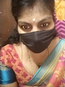 Snapshot of Nithiila chatting on 09-20-25, 10:49 Nithiila online show from 09-20-25, 10:49