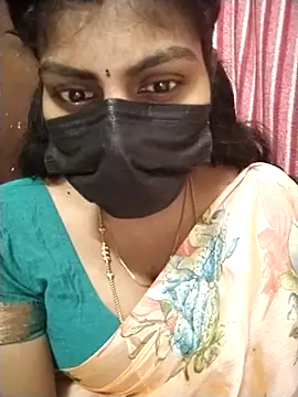 Snapshot of Nithiila chatting on 10-16-25, 06:25 Nithiila online show from 10-16-25, 06:25