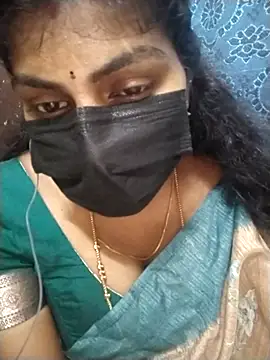 Snapshot of Nithiila chatting on 10-28-25, 07:23 Nithiila online show from 10-28-25, 07:23