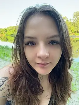 Snapshot of -Meowy- chatting on 06-20-26, 04:43 -Meowy- online show from 06-20-26, 04:43