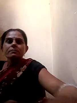 Snapshot of Hot_rachnasexy chatting on 05-13-26, 02:20 Hot rachnasexy online show from 05-13-26, 02:20