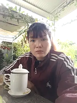Snapshot of Thao_xx chatting on 09-13-25, 02:00 Thao xx online show from 09-13-25, 02:00