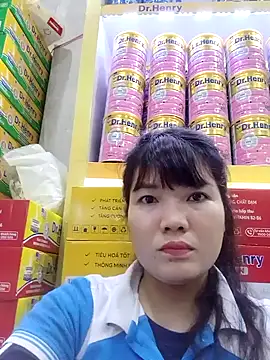 Snapshot of Thao_xx chatting on 09-21-25, 10:39 Thao xx online show from 09-21-25, 10:39
