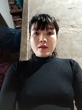 Snapshot of Thao_xx chatting on 09-22-25, 10:39 Thao xx online show from 09-22-25, 10:39