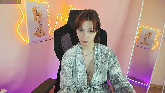 AudreyyKim online show from 12-17-25, 07:58
