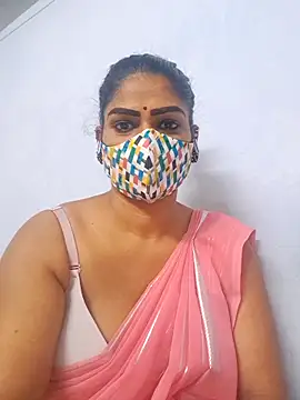 Snapshot of sherlin24 chatting on 10-04-25, 05:00 sherlin24 online show from 10-04-25, 05:00