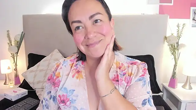 Angel Velvet online show from 03-05-26, 03:08