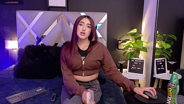 Snapshot of Miia_bunny chatting on 09-29-25, 10:36 Miia bunny online show from 09-29-25, 10:36