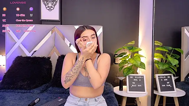 Snapshot of Miia_bunny chatting on 09-30-25, 08:14 Miia bunny online show from 09-30-25, 08:14