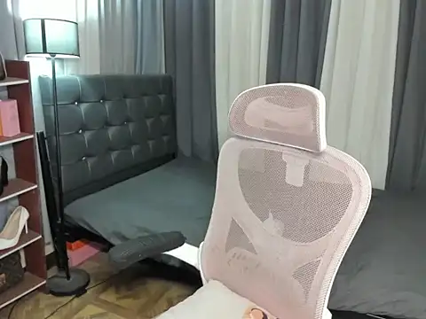 Seductive Margaux online show from 03-02-26, 07:15