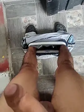 Snapshot of sebxxx19 chatting on 10-24-25, 01:18 sebxxx19 online show from 10-24-25, 01:18