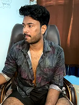 MeekBatgirl online show from 11-15-25, 06:22