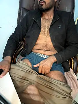 MeekBatgirl online show from 12-15-25, 08:40