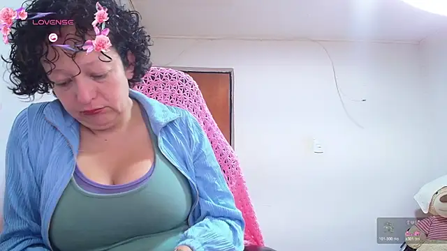 Miss Oriana online show from 10-24-25, 06:59