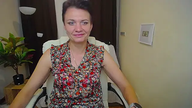 AvaSaturnian online show from 09-09-25, 12:05