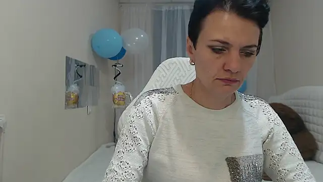 AvaSaturnian online show from 09-24-25, 06:17