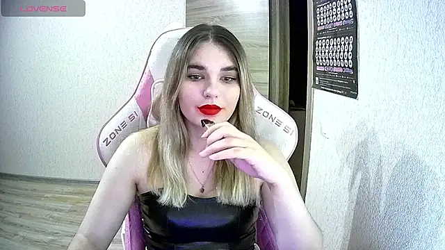 Kris Moss online show from 10-27-25, 09:52