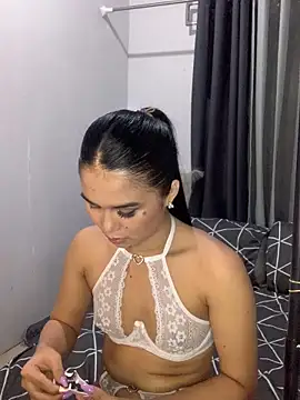 AngelHille online show from 11-24-25, 03:56