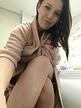 Snapshot of Sakura_2000 chatting on 10-28-25, 11:51 Sakura 2000 online show from 10-28-25, 11:51