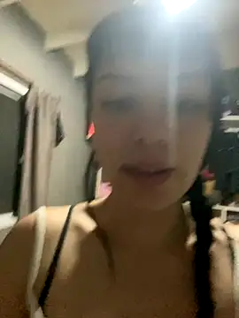 Snapshot of babitaaluu chatting on 09-16-25, 02:34 babitaaluu online show from 09-16-25, 02:34