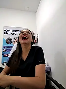 Madisson-04  online show from 11-12-25, 03:34