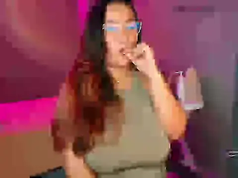 Snapshot of sophiejuicy_ chatting on 10-09-25, 08:23 sophiejuicy  online show from 10-09-25, 08:23