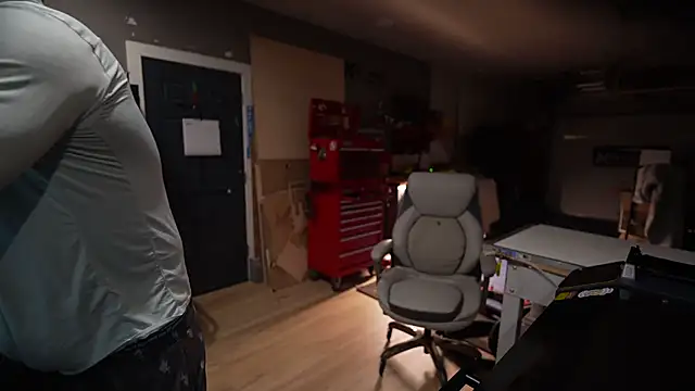 Snapshot of Soundfreak chatting on 10-29-25, 04:26 Soundfreak online show from 10-29-25, 04:26