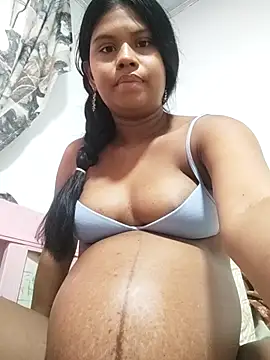 Snapshot of julietta1453 chatting on 03-08-26, 09:07 julietta1453 online show from 03-08-26, 09:07