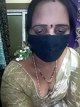 Snapshot of Mee_harini-telugupilla chatting on 02-15-26, 07:27 Mee harini-telugupilla online show from 02-15-26, 07:27