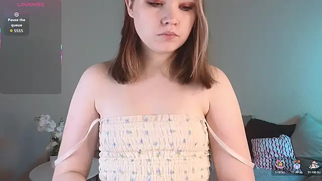 Sweetie Hope online show from 01-12-26, 04:23