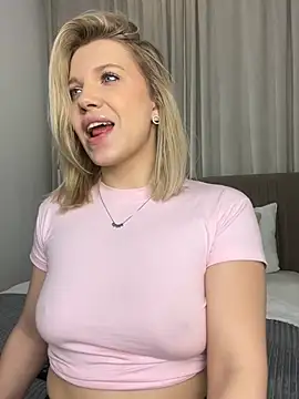 Snapshot of AlisaMyers chatting on 03-02-26, 07:15 AlisaMyers online show from 03-02-26, 07:15