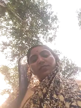 LUCKY cut online show from 10-25-25, 11:29