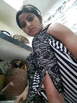 LUCKY cut online show from 03-26-26, 02:06