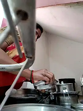 LUCKY cut online show from 03-31-26, 04:13