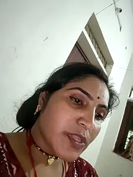 LUCKY cut online show from 04-24-26, 03:03