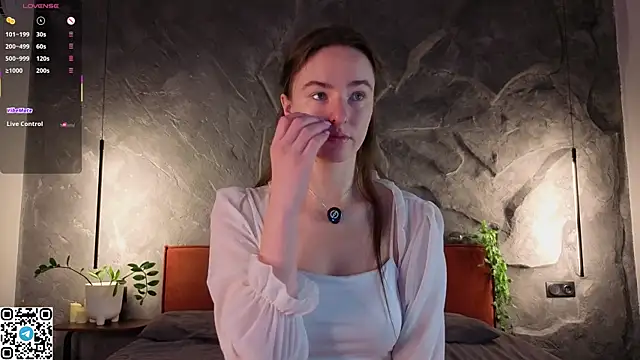 VincenzaGarigliano online show from 11-25-25, 01:16