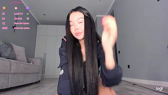 Snapshot of Rem_Esme chatting on 02-22-26, 04:02 Rem Esme online show from 02-22-26, 04:02