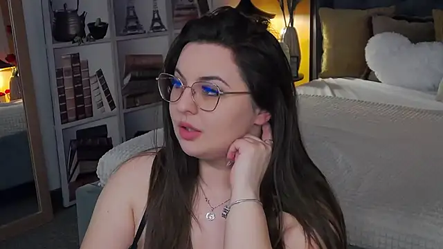 Mia Swano online show from 01-14-26, 12:05