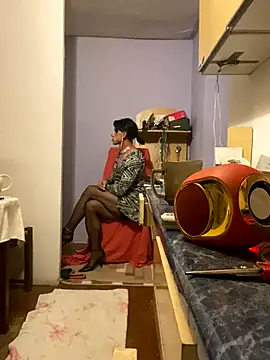 Snapshot of vikinylon chatting on 09-26-25, 10:47 vikinylon online show from 09-26-25, 10:47