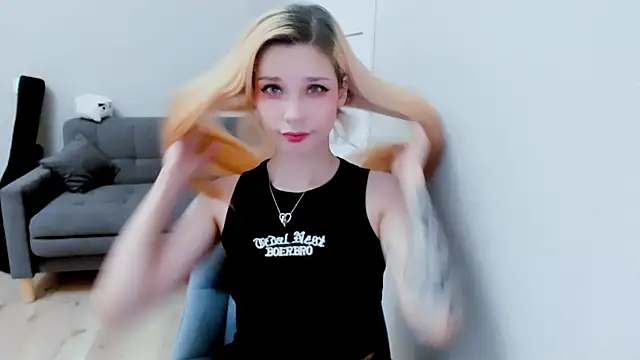 Kitten Alissa online show from 09-14-25, 08:08