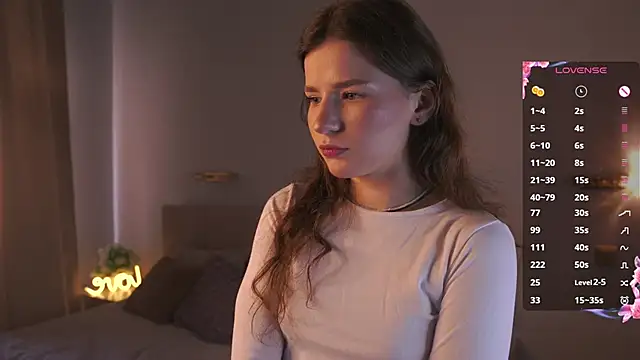 Snapshot of WilleneDelio chatting on 10-02-25, 08:43 WilleneDelio online show from 10-02-25, 08:43