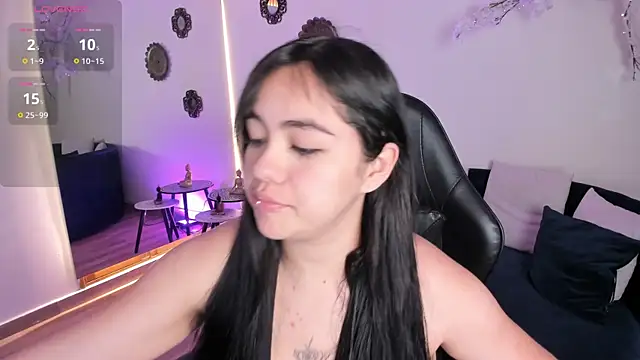 Snapshot of jasmincollin_ chatting on 04-25-26, 02:14 jasmincollin online show from 04-25-26, 02:14