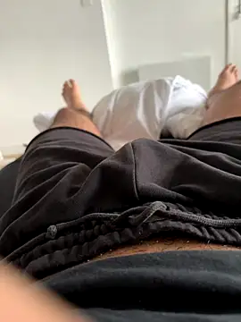 Snapshot of taloped chatting on 11-16-25, 09:15 taloped online show from 11-16-25, 09:15