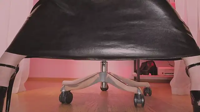 Jolie Orchid online show from 02-12-26, 12:33