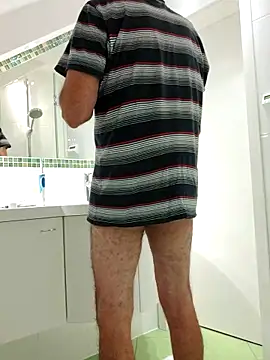 Oldmenhot66 online show from 09-15-25, 04:45