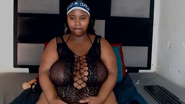 Freaky-boobs online show from 11-05-25, 12:05